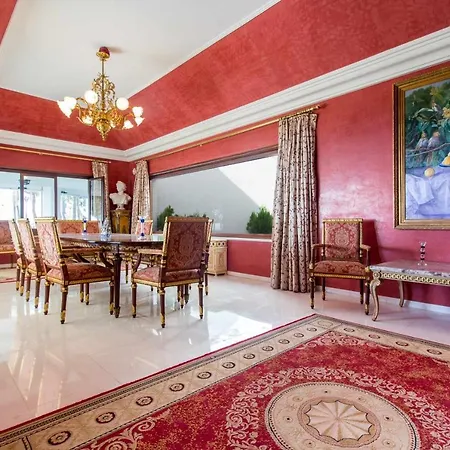 Castle House Luxury Beachfront Villa *