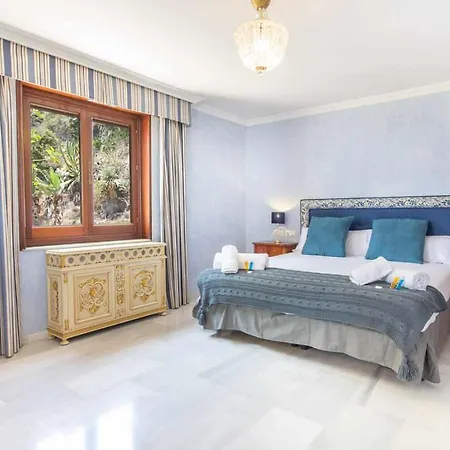 Villa Castle House Luxury Beachfront Malaga