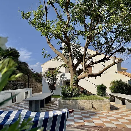 Castle House Luxury Beachfront Villa *